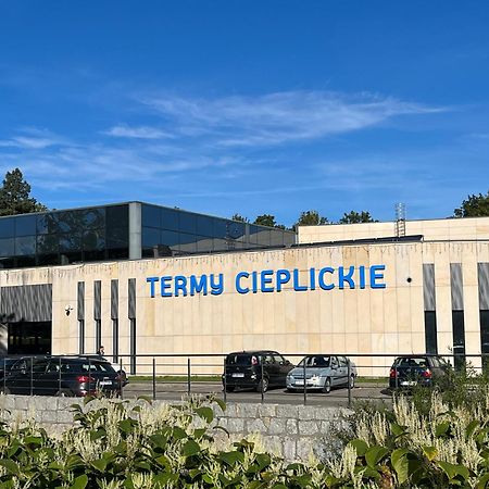 Sweet Home Cieplice Mountain View Apartament By The Main Park And Thermal Pools Jelenia Góra Extérieur photo
