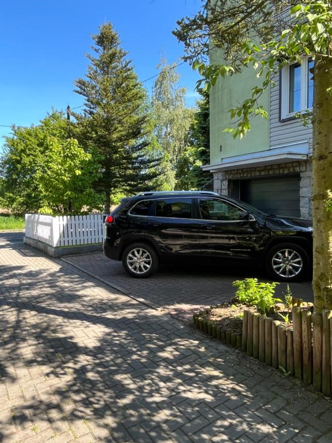 Sweet Home Cieplice Mountain View Apartament By The Main Park And Thermal Pools Jelenia Góra Extérieur photo