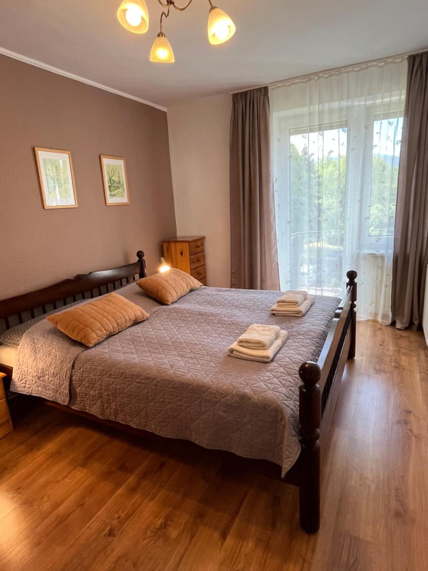 Sweet Home Cieplice Mountain View Apartament By The Main Park And Thermal Pools Jelenia Góra Extérieur photo