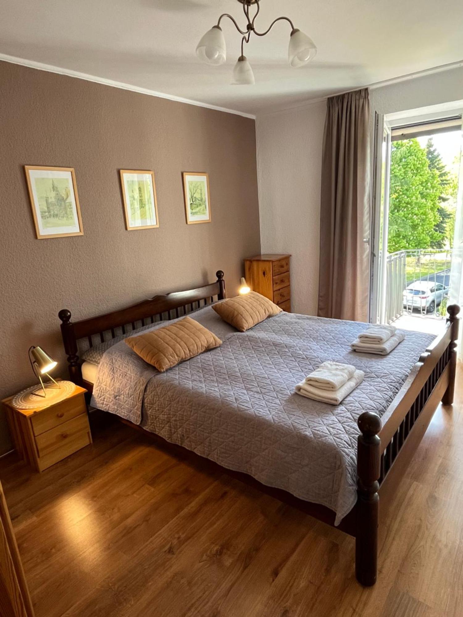 Sweet Home Cieplice Mountain View Apartament By The Main Park And Thermal Pools Jelenia Góra Extérieur photo